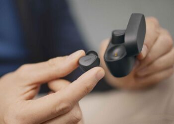 หูฟังทรูไวร์เลสรุ่นใหม่ Jabra Elite 4 โดดเด่นด้วยเทคโนโลยี Bluetooth Multipoint จับคู่ 2 อุปกรณ์ได้อย่างรวดเร็ว พร้อมระบบตัดเสียงรบกวนราคา 3,790 บาท