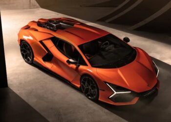 Lamborghini เปิดตัว Revuelto ซุปเปอร์คาร์ไฮบริด ให้ระยะทางการวิ่งด้วยไฟฟ้า 10 กิโลเมตร