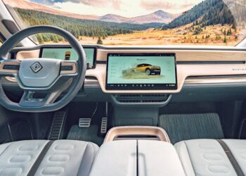 Rivian ผู้ผลิตรถยนต์ไฟฟ้าสัญชาติอเมริกัน มีแผนใช้ Apple Watch แทนกุญแจรถไฟฟ้า R1T และ R1S และจะรวม Apple Music ในระบบ Infotainment