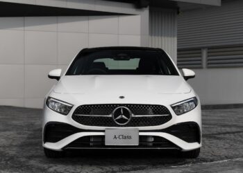 เมอร์เซเดส-เบนซ์ ปรับโฉมซีดานหรูไซส์คอมแพกต์ เปิดตัว The new A-Class โมเดลปี 2023 วางจำหน่ายในรุ่น A 200 AMG Dynamic วางจำหน่ายในราคา 2,320,000 บาท