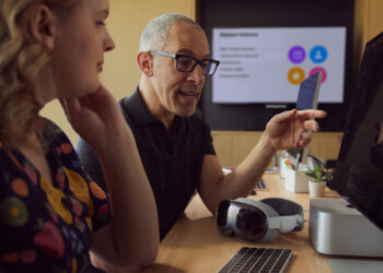 Apple ปล่อย SDK ของ visionOS ระบบปฏิบัติการ Spatial ระบบแรกของโลกสำหรับ Apple Vision Pro ให้นักพัฒนาแล้ววันนี้