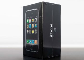 iPhone รุ่นแรก ขนาด 4GB ที่ยังไม่ถูกแกะกล่อง อาจขายได้ถึง 3.5 ล้านบาท