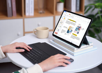 HUAWEI MatePad 11.5 แท็บเล็ตต้องมีปีนี้! ฟังก์ชันครบครันรอบด้านแอปจดโน้ตสุดอัจฉริยะกับ HUAWEI Notes พร้อมประสบการณ์เชื่อมต่อเสมือนพีซีสำหรับมืออาชีพยุคใหม่