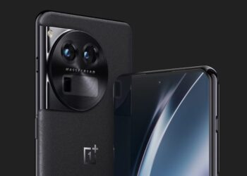 OnePlus 12 ถูกเปิดเผยสเปกอย่างเต็มรูปแบบออกมาแล้ว ใช้ชิป Snapdragon 8 Gen 3 กล้องซูม 64MP แบตเตอรี่ 5400mAh