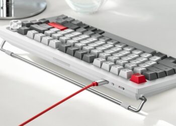 OnePlus Keyboard 81 Pro พร้อมวางจำหน่ายแล้ว ราคาราว 7,490 บาท