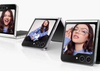 ภาพเรนเดอร์ล่าสุดของ Samsung Galaxy Z Flip5 แสดงให้เห็นว่าหน้าจอด้านนอก รองรับแผงคีย์บอร์ด QWERTY