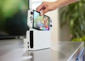 ผู้บริหาร Activision Blizzard เชื่อว่า Nintendo Switch รุ่นที่ 2 จะทรงพลังพอๆ กับ PS4 และ Xbox One