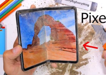 Google Pixel Fold ไม่ถูกกับความร้อน และยังหักงอได้ง่ายด้วยมือเปล่า (ชมคลิป!!)