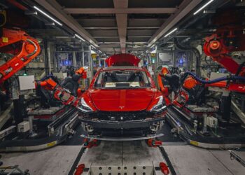 Gigafactory Shanghai โรงงานผลิตรถยนต์ของ Tesla ในประเทศจีน สามารถผลิตรถ Model 3 หรือ Model Y คันใหม่ได้ทุกๆ 40 วินาที