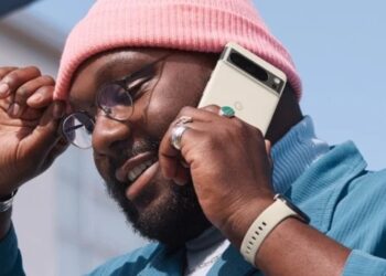 รูปภาพสมาร์ทโฟน Pixel 8 Pro สี Porcelain โผล่บนเว็บไซต์ของ Google