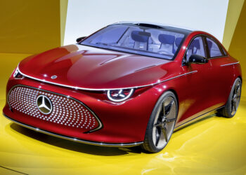 Mercedes-Benz Concept CLA Class รถคอมแพ็คไฟฟ้ารุ่นแรกของค่ายให้ระยะทางไกล 750 กิโลเมตร ชาร์จ 15 นาทีไปได้ 400 กิโลเมตร