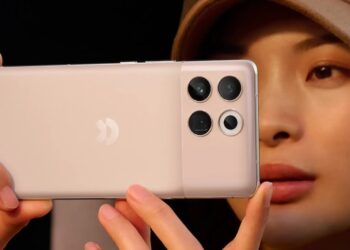 NIO Phone สมาร์ทโฟนจากผู้ผลิต EV เปิดตัวแล้ว ใช้กับรถยนต์ก็ได้ ใช้งานแบบสแตนด์อโลนก็ดี