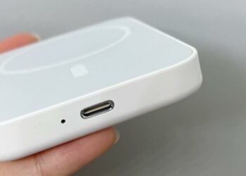 MagSafe Battery Pack ที่มีพอร์ตชาร์จ USB-C พร้อมแล้วสำหรับ iPhone 15 แต่ยังไม่ใช่ของแท้