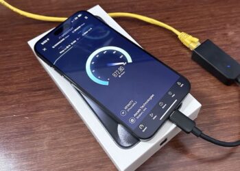 iPhone 15 ทุกรุ่น สามารถเชื่อมต่ออินเทอร์เน็ตผ่านสาย LAN ซึ่งมีความเร็วทะลุ 800Mbps