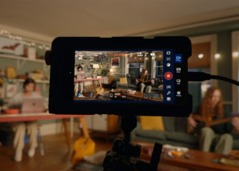 งาน Scary Fast เปิดตัว MacBook Pro M3 ถ่ายทำโดย iPhone 15 Pro Max ตลอดทั้งงาน