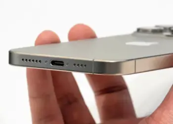 เผยสาเหตุที่ทำให้หัวชาร์จของ Huawei ไม่สามารถชาร์จแบตเตอรี่ให้กับ iPhone 15 ได้ เพราะสายไม่รองรับชาร์จเร็วแบบ PD (Power Delivery)