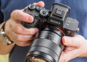 Sony จะนำเทคโนโลยี Advanced In-Camera Authenticity มาใช้ในปี 2024 เพื่อยืนยันภาพถ่ายว่าไม่ได้ถูกปรับแต่งด้วย AI