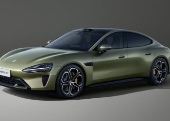 Xiaomi เปิดตัว SU7 และ SU7 Max รถไฟฟ้ารรุ่นแรก มาพร้อมระบบขับขี่อัตโนมัติอย่างเต็มรูปแบบ วิ่งไกล 800 กิโลเมตร ชาร์จ 5 นาทีวิ่งได้ 220 กิโลเมตร