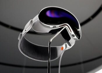 Apple Vision Pro มีน้ำหนักใกล้เคียงกับ iPad Pro รุ่น 12.9 นิ้ว