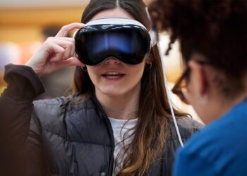 แอป YouTube สำหรับ Apple Vision Pro จะมีให้ใช้งานอย่างแน่นอน แต่ยังไม่เปิดเผยกำหนดการที่ชัดเจน