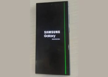Samsung Galaxy S24 Ultra พบปัญหาจอแสดงผล มีเส้นสีเขียวพาดบนหน้าจอ