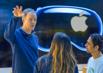 Bart Andre ดีไซน์เนอร์ที่ทำงานกับ Apple นานถึง 32 ปีวางแผนเกษียณตัวเองในเดือนกุมภาพันธ์นี้