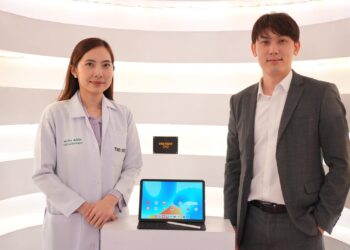 HUAWEI MatePad 11.5 PaperMatte Edition จับมือร้านแว่นตา THE NEXT ร่วมปลุกกระแสอันตรายจากแสงสะท้อนหน้าจอสู่ดวงตา