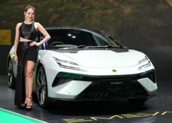 LOTUS ปิดตัว LOTUS EMEYA สปอร์ตซีดานไฟฟ้า 100% Dual-Motor ที่เร็วที่สุดในโลก เป็นครั้งแรก! ใน South East Asia เริ่มต้น 5,990,000 บาท