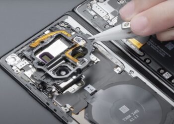 ชมชมคลิปชำแหละ vivo X Fold3 Pro สมาร์ตโฟนจอพับระดับพรีเมียมที่เบาที่สุดในโลก