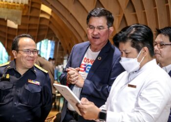 ทรู คอร์ปอเรชั่น หนุนมาตรการกสทช.ลูกค้าที่ถือครองเกินกว่า 6 ซิมขึ้นไป ยืนยันตัวตนที่ทรูช็อป และดีแทคช็อปทุกสาขาทั่วประเทศ