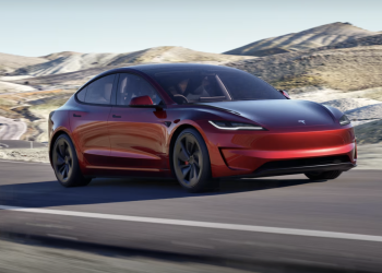 Tesla เปิดตัว Model 3 รุ่น Performance ใหม่พร้อมสี Ultra Red ในประเทศไทยราคาเริ่มต้นที่ 2,149,000 บาท
