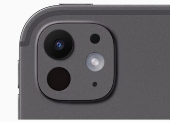 iPad Pro รุ่นชิป M4 มีเซ็นเซอร์วัดแสงรอบข้างที่กล้องหลัง ช่วยในการสแกนเอกสาร