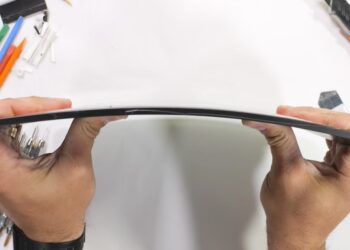 iPad Pro รุ่นชิป M4 ทนทานมากขึ้น ไม่หักงอง่ายเหมือนรุ่นก่อนๆ (ชมคลิป!!)