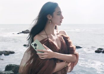 HUAWEI Pura 70 Series พรีออเดอร์ในไทย!! เริ่มต้นเพียง 29,990 บาท สมาร์ทโฟนเรือธงอัดแน่นด้วยคุณภาพด้านการถ่ายภาพผ่านกล้อง Ultra Lighting Pop-out