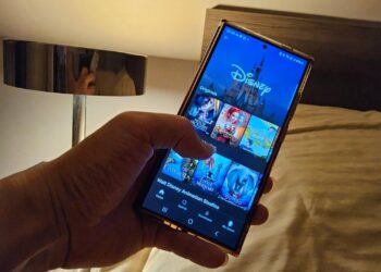 AIS จัดโปร Disney+ Hotstar ด้วยแพ็กเกจ 1 ปีเต็มราคา 799 บาทจากปกติ 1,590 บาท ภายใน 9 กันยายนนี้เท่านั้น