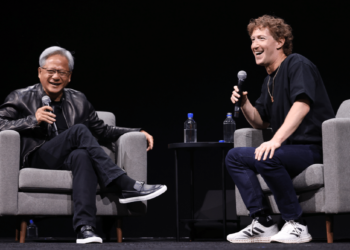 เปิดเวทีแบ่งปันมุมมองเทคโนโลยี AI กับ 2 ซีอีโอ Mark Zuckerberg และซีอีโอ NVIDIA การเปลี่ยนแปลงของ AI แบบโอเพ่นซอร์ส และการเปิดตัว AI Studio