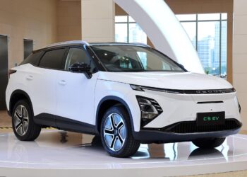 OMODA & JAECOO เปิดราคา OMODA C5 EV ในไทยทางการเริ่มต้นที่ 899,000 บาท และเผยโฉม JAECOO 6 EV รถออฟโรดพรีเมียมพลังงานไฟฟ้า 100%