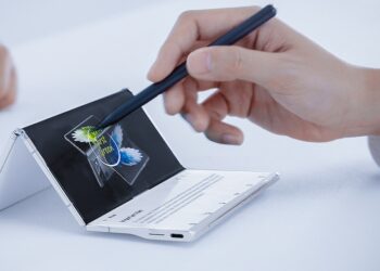 TECNO เผยโฉม PHANTOM ULTIMATE 2 คอนเซ็ปต์สมาร์ทโฟนจอพับได้แบบ 3 ทบ