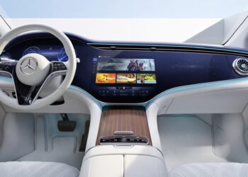 Mercedes-Benz นำเสนอประสบการณ์ In-Car Movie ร่วมกับ Sony Pictures เปิดใช้งานแอป RIDEVU ในรถหลากหลายรุ่น