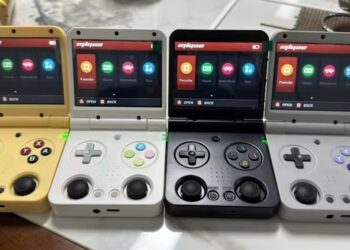 ชมคลิป!! Miyoo Mini Flip คอนโซลพกพา ดีไซน์ฝาพับ ใกล้วางจำหน่ายแล้ว