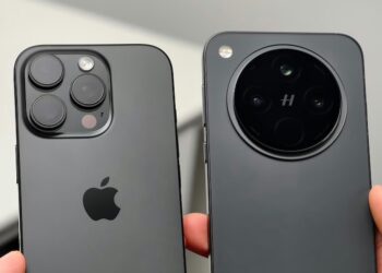 เผยโฉม OPPO Find X8 เครื่องจริง พร้อมจับคู่กับ iPhone 16 Pro