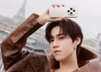 “พีพี กฤษฏ์” ปังไม่หยุด! สร้างสรรค์แฟชั่นเซ็ตปารีสสุดปังกับ OPPO Find X8 Series