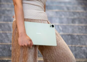 เตรียมเปิดตัว HUAWEI MatePad 12 X แท็บเล็ตสไตล์โดดเด่น ฟังก์ชันเรือธงมอบประสบการณ์ระดับพีซี พกพาง่าย ไปได้ทุกที่พร้อมแบตสุดอึด