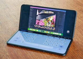 OPPO Find N5 สามารถควบคุม Mac จากระยะไกลได้ และยังแปลงร่างเป็นแล็ปท็อปขนาดเล็กได้อีกด้วย