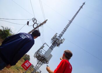 ทรู ลุยสกัดแก๊งคอลเซ็นเตอร์ชายแดนสระแก้ว หนุนรื้อถอนเสาสัญญาณ พร้อมส่งทีมติดตั้ง Small Cell พื้นที่ชุมชนดูแลลูกค้าฝั่งไทย