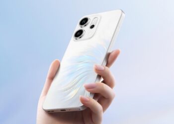 OPPO Reno14 และ Reno14 Pro เปิดตัวแล้ว มาพร้อมชิปรุ่นใหม่ของ MediaTek กันน้ำ IP69 แบตเตอรี่ขนาดใหญ่