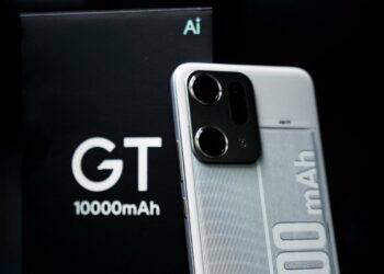 เผยคอนเซ็ปต์ realme GT 10000mAh สมาร์ตโฟนแบตยักษ์ ดีไซน์บางเพียง 8.5 มิลลิเมตร