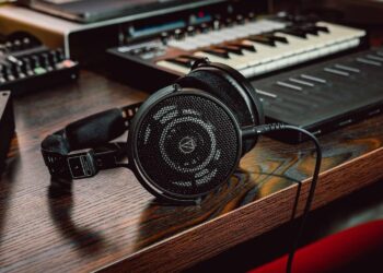 RTB เปิดตัวหูฟังแบบ Open-Back 3 รุ่นใหม่ ในตระกูล R-Series จากแบรนด์ Audio-Technica ได้แก่ ATH-R70xa, ATH-R50x และ ATH-R30x