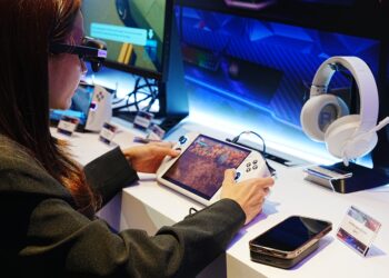 เลอโนโว เปิดตัว Lenovo Legion Full Gaming Ecosystems ครบวงจรในไทย พร้อมประกาศราคา Lenovo Legion Go S เริ่มต้น 22,990 บาท