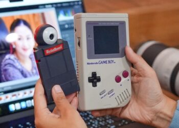 นักข่าวไทยใช้ Game Boy Camera ถ่ายภาพ กลายเป็นกระแสในโลกโซเชียล